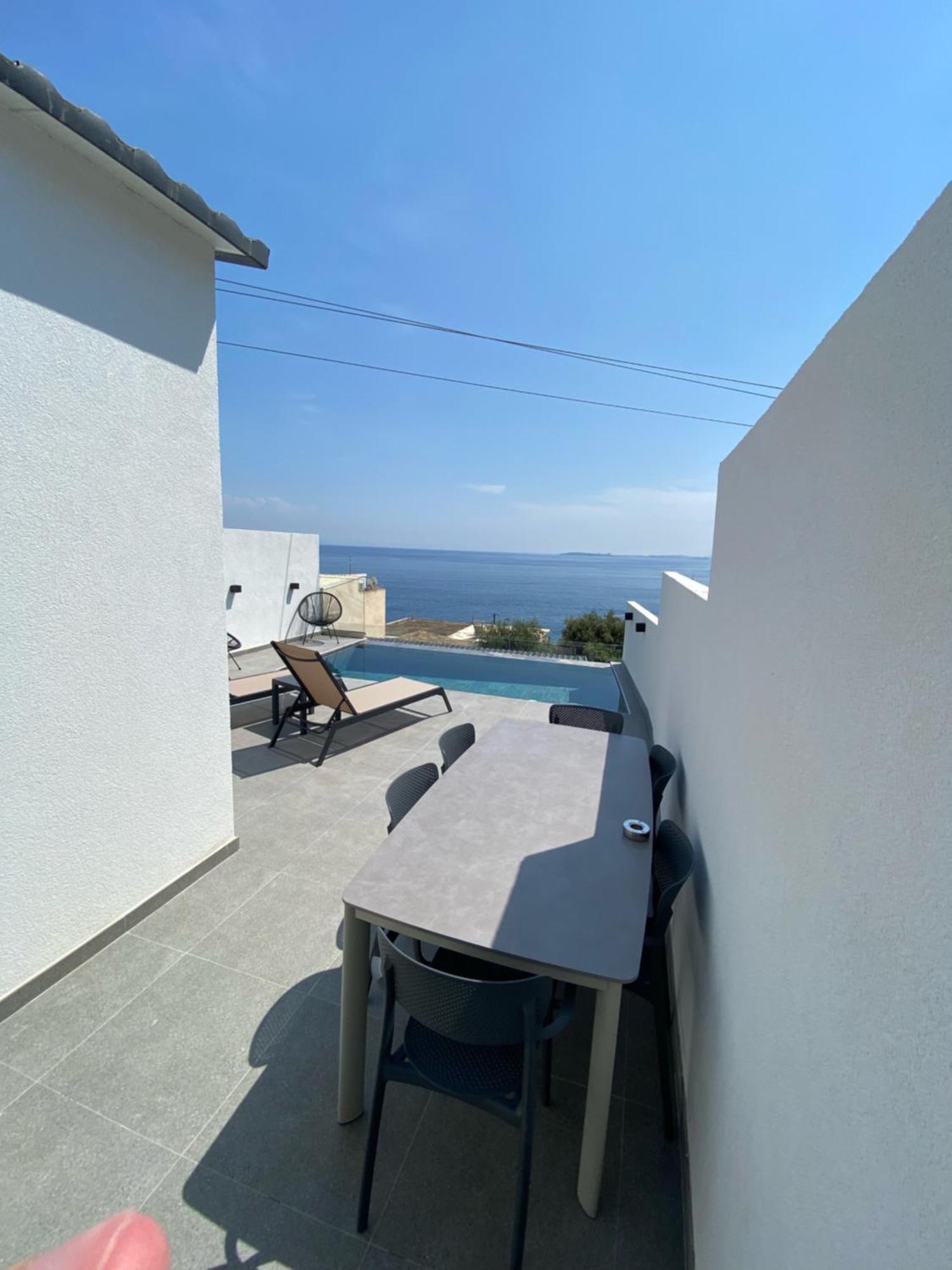 Akrogiali Apartments Barbati Bagian luar foto