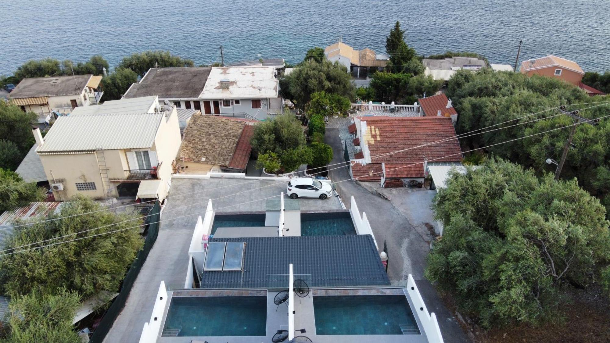 Akrogiali Apartments Barbati Bagian luar foto