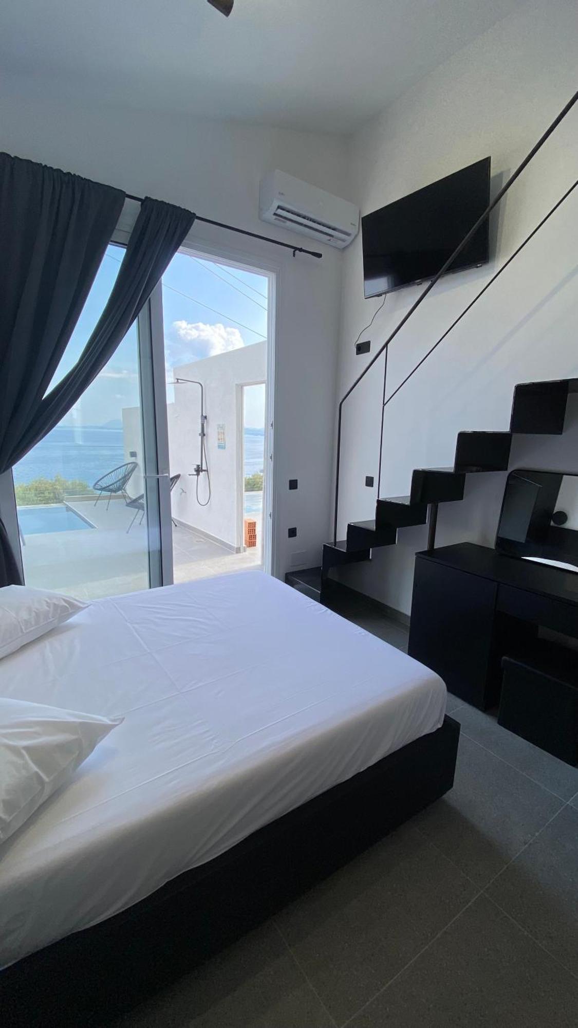 Akrogiali Apartments Barbati Bagian luar foto
