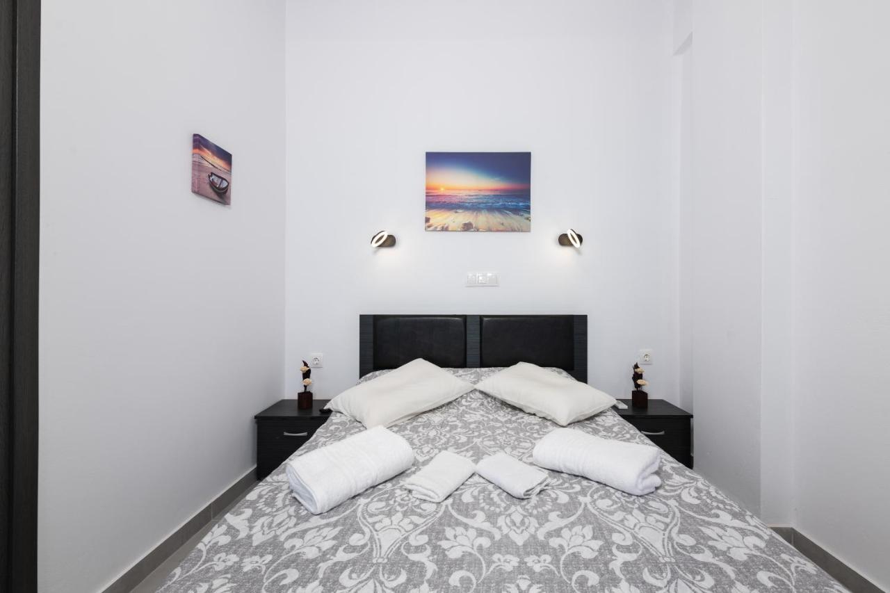 Akrogiali Apartments Barbati Bagian luar foto